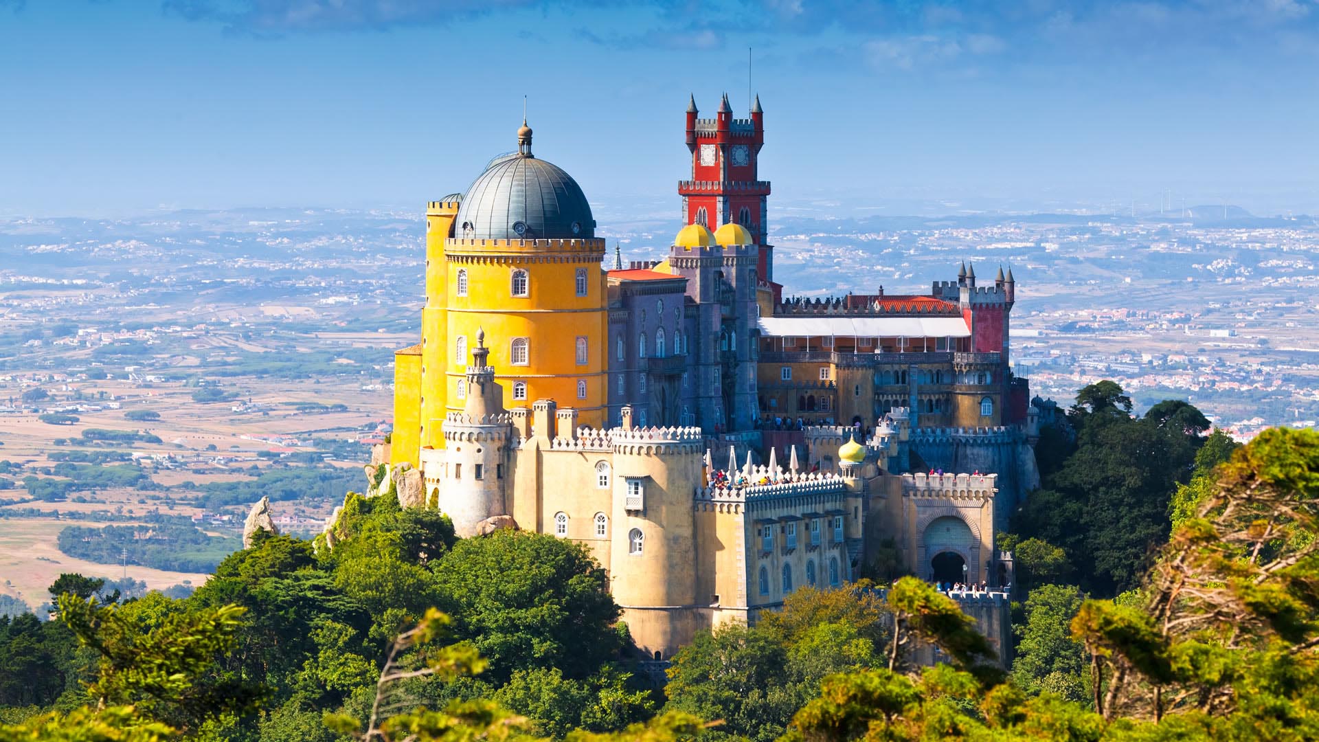 can you tour sintra on your own